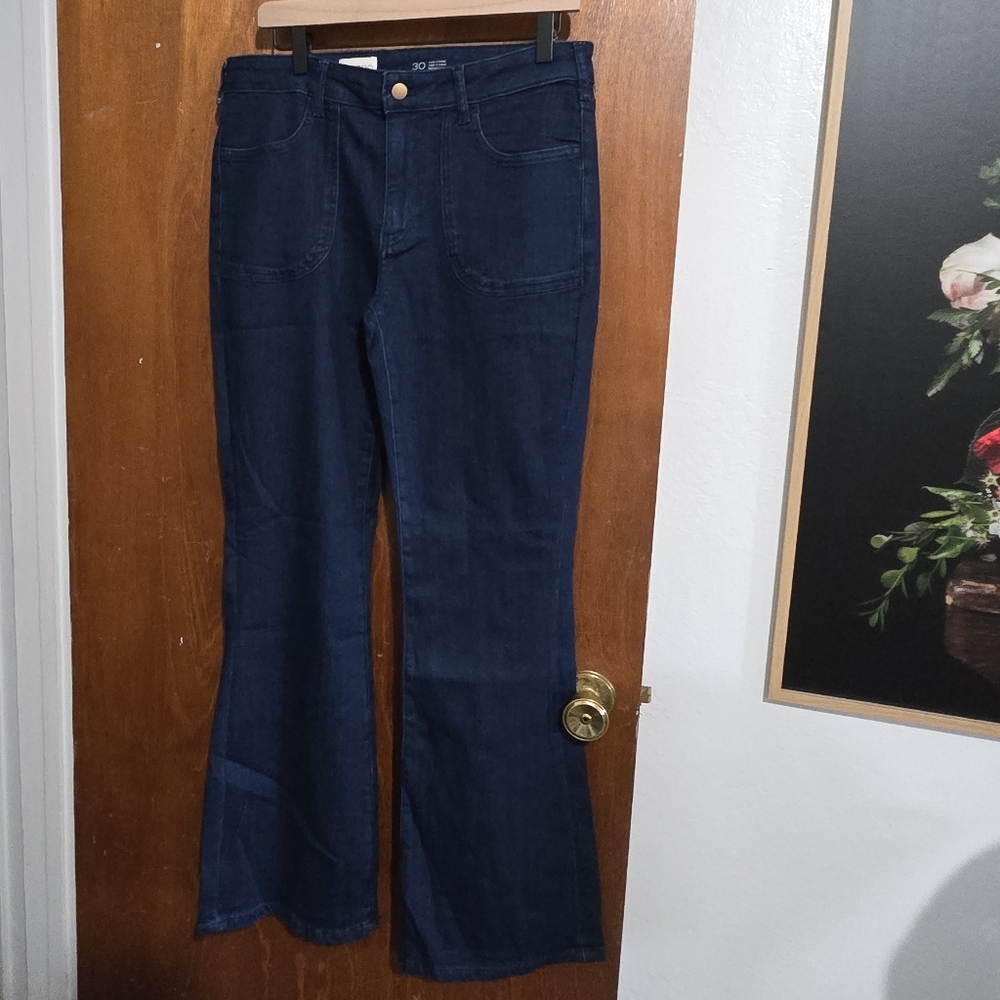 ⚠️SALE⚠️Anthropology, Pilcro High-Rise straigt Bootcut Jeans - Picture 2 of 4